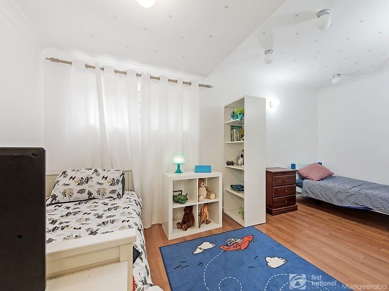 118 Waters Rd, Bonogin QLD 4213