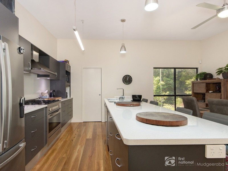 8 Banksia Road, Springbrook QLD 4213