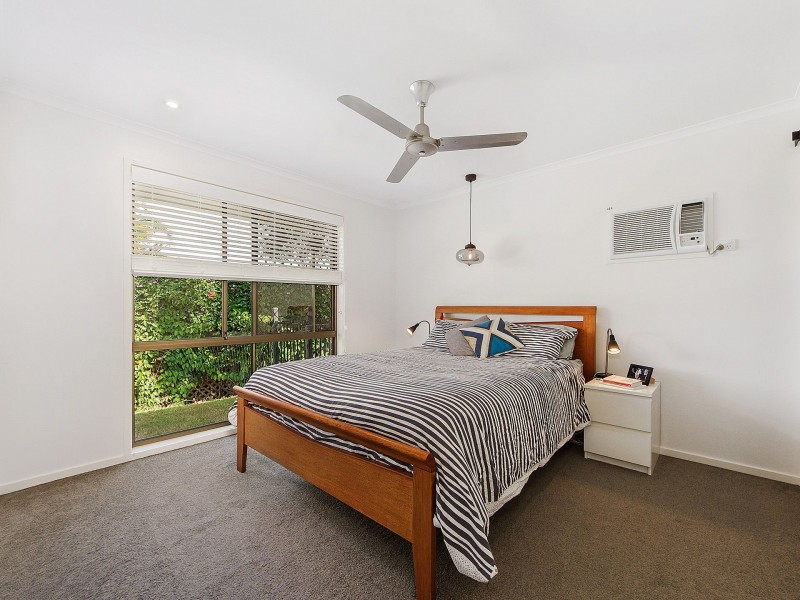 4 Kiowa Drive, Mudgeeraba QLD 4213