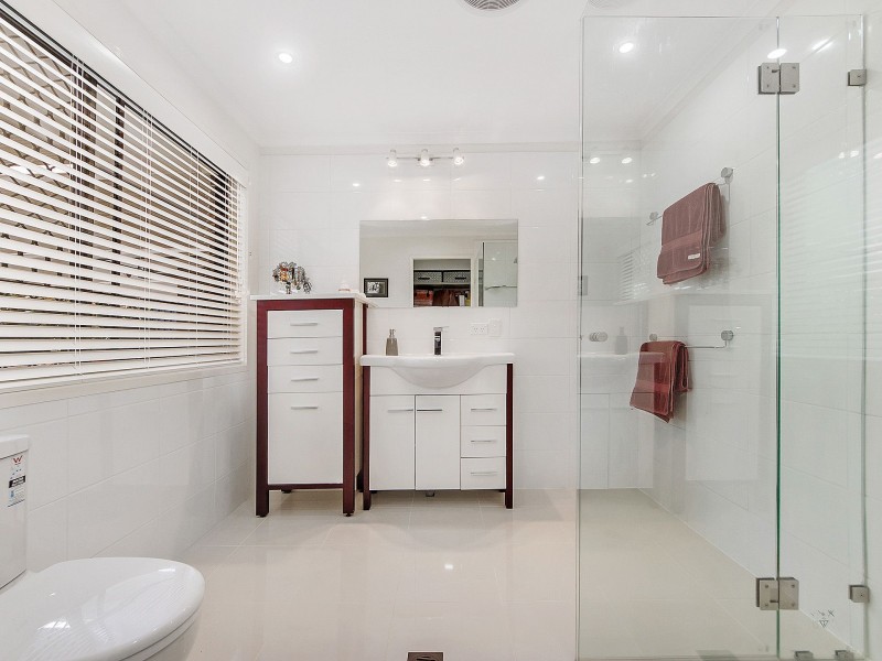 4 Kiowa Drive, Mudgeeraba QLD 4213