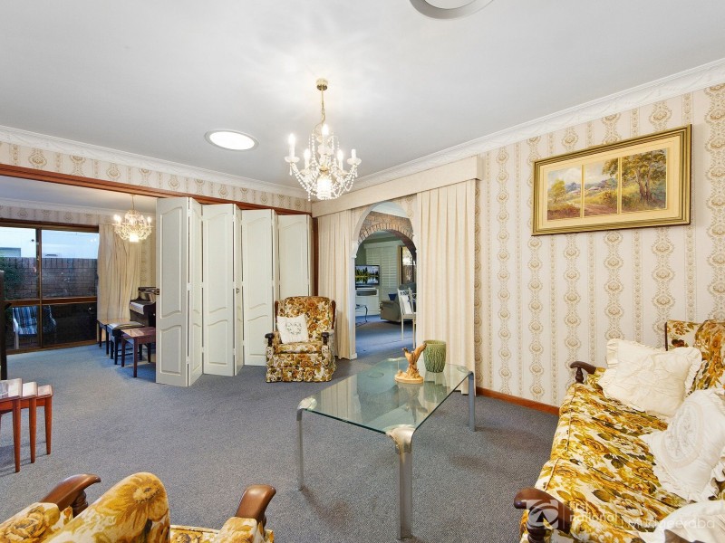 170 Sunshine Boulevard, Mermaid Waters QLD 4218