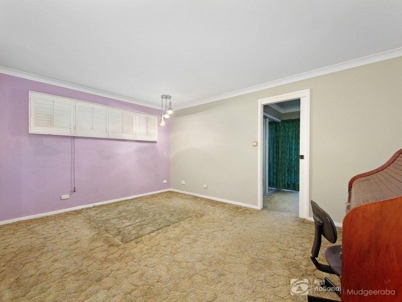 170 Sunshine Boulevard, Mermaid Waters QLD 4218