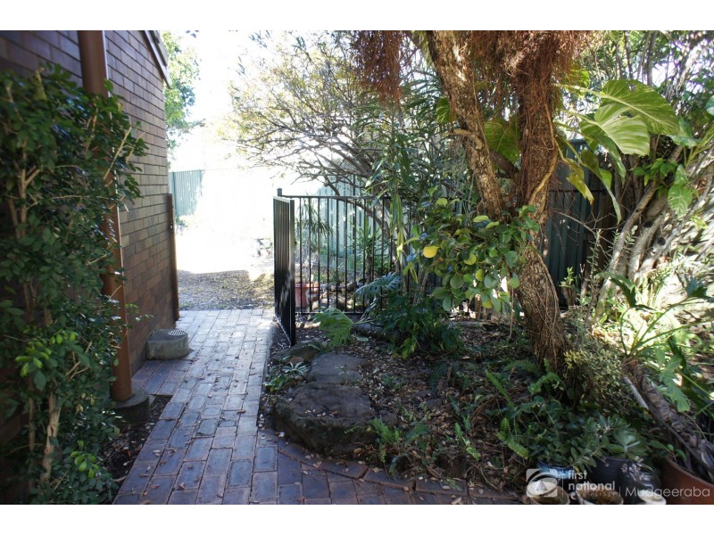 1/13 Russell Court, Miami QLD 4220