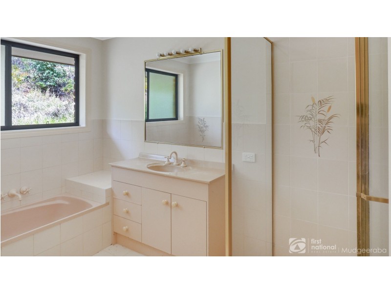 19 Monaro Road, Mudgeeraba QLD 4213