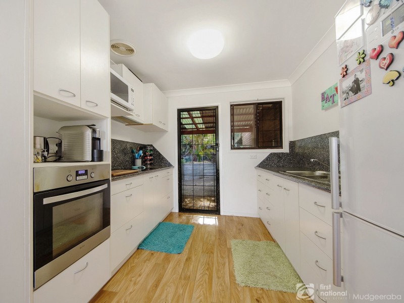 2/77 Railway Street, Mudgeeraba QLD 4213