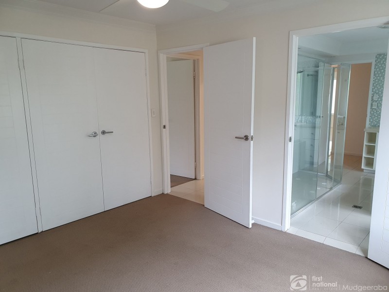 24 Kingfisher Crescent, Burleigh Waters QLD 4220