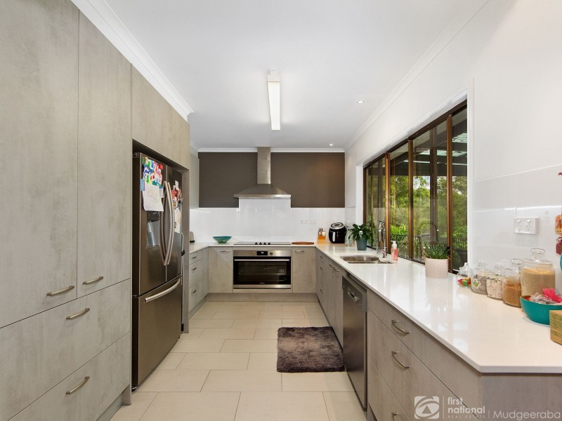 72 Wallaby Drive, Mudgeeraba QLD 4213