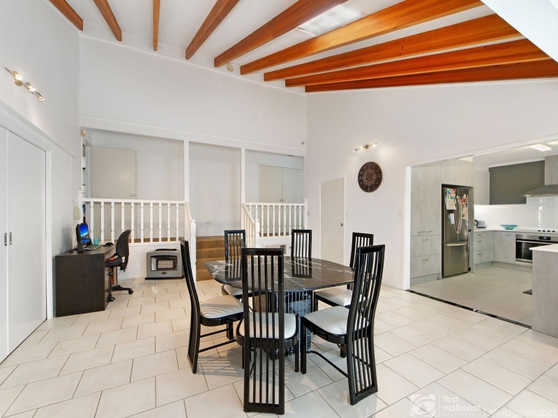 72 Wallaby Drive, Mudgeeraba QLD 4213