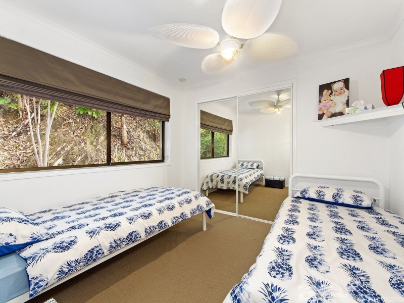72 Wallaby Drive, Mudgeeraba QLD 4213