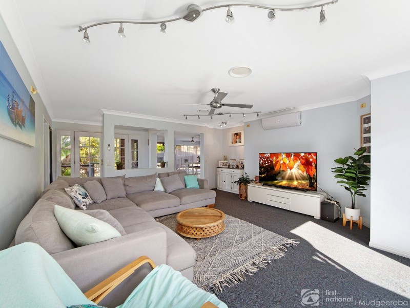 69 Kincaid Drive, Highland Park QLD 4211