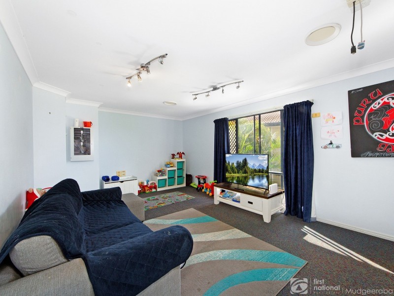 69 Kincaid Drive, Highland Park QLD 4211