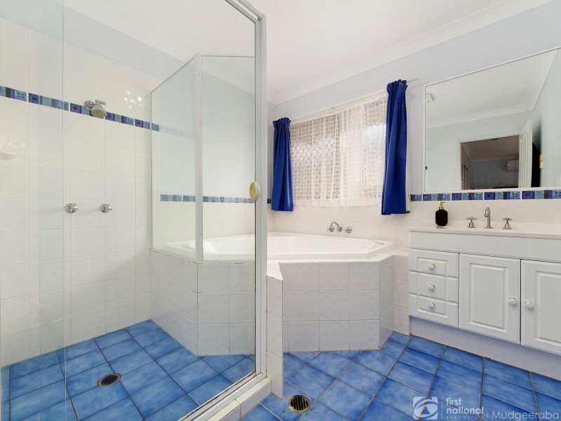 69 Kincaid Drive, Highland Park QLD 4211