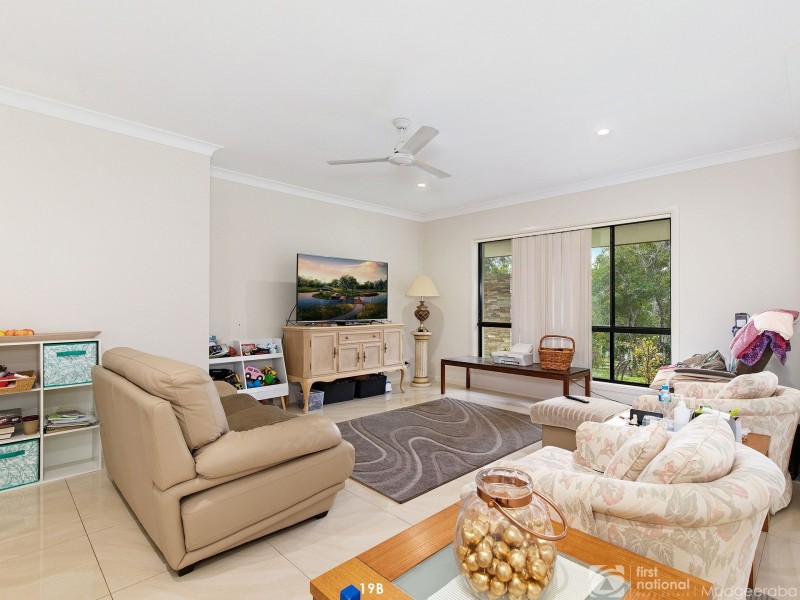 19 Rayner Lane, Mudgeeraba QLD 4213