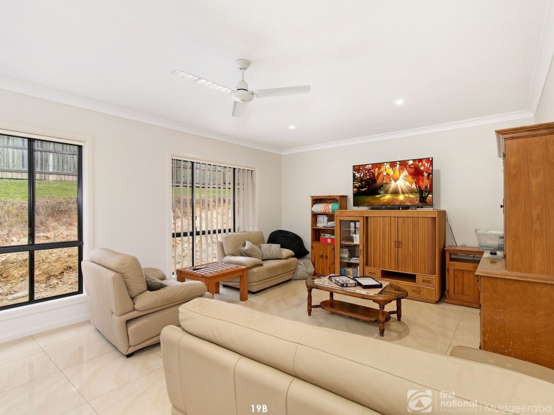 19 Rayner Lane, Mudgeeraba QLD 4213