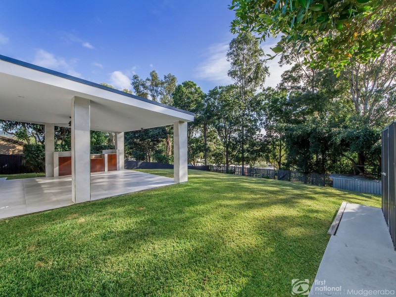 16 Rainbow Drive, Mudgeeraba QLD 4213