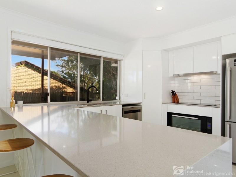 16 Rainbow Drive, Mudgeeraba QLD 4213