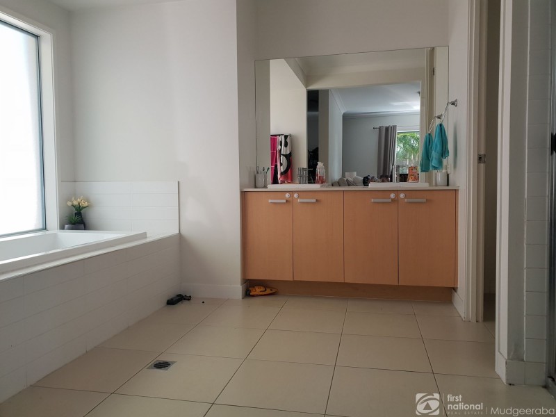 3 Perkins Close, Reedy Creek QLD 4227