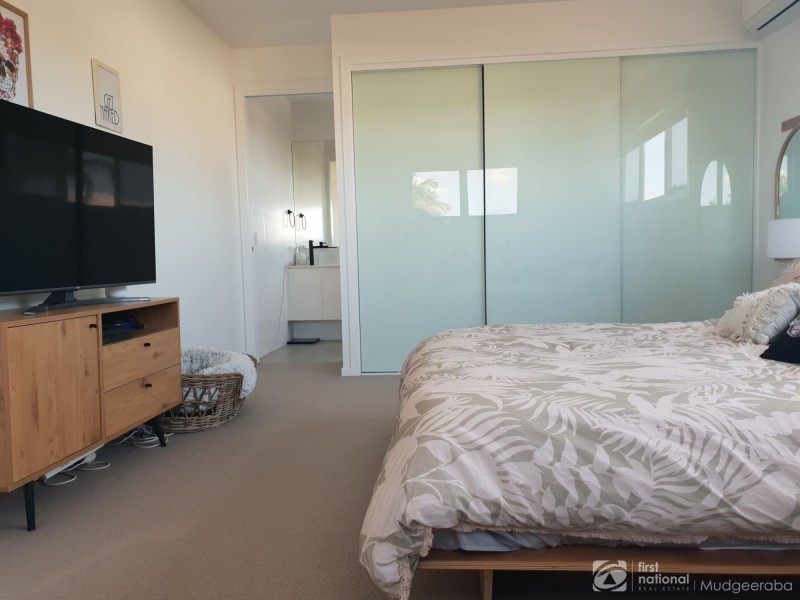 4/70 Dawn Parade, Miami QLD 4220
