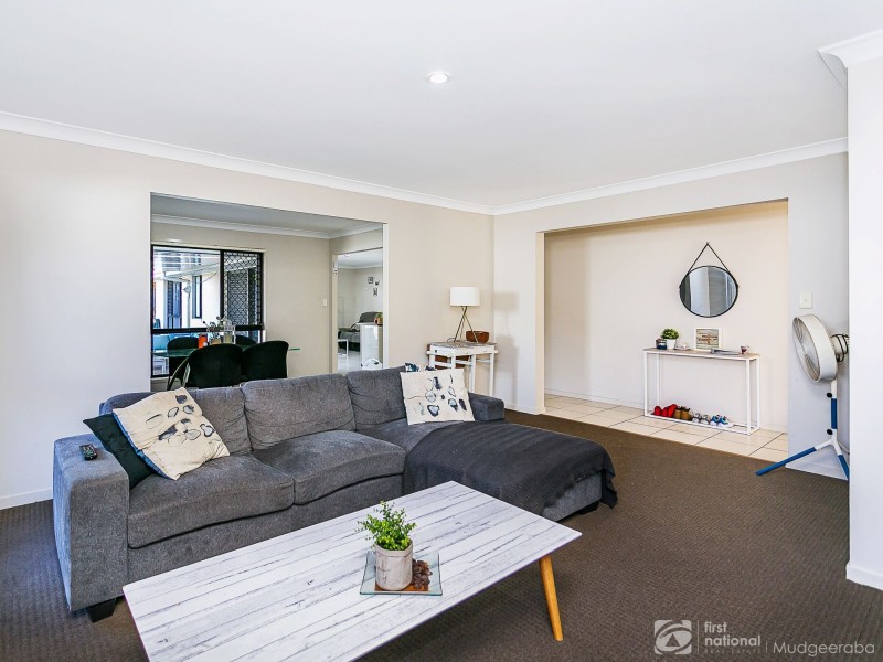 108 Observatory Drive, Reedy Creek QLD 4227