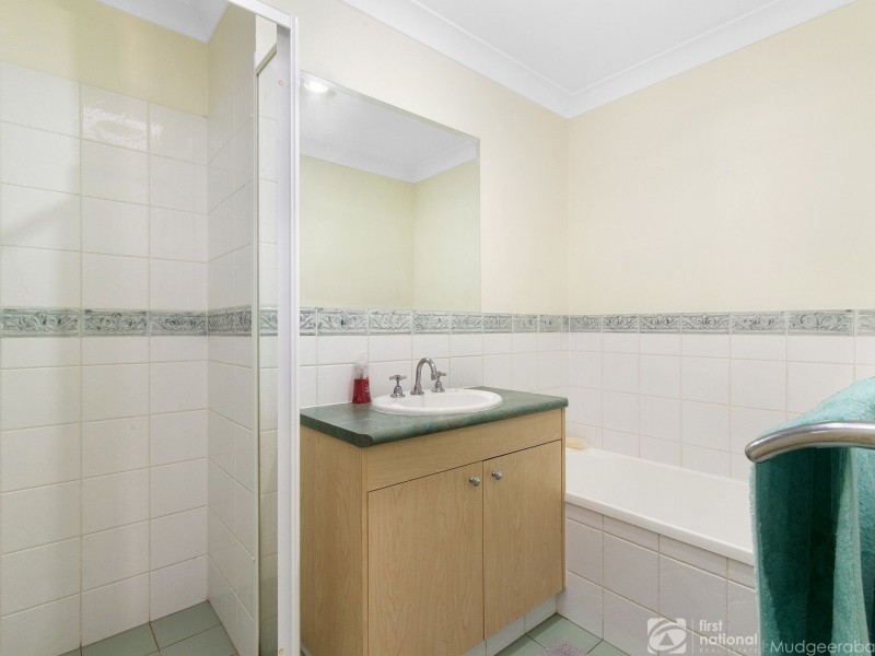 1/77 Kincaid Drive, Highland Park QLD 4211