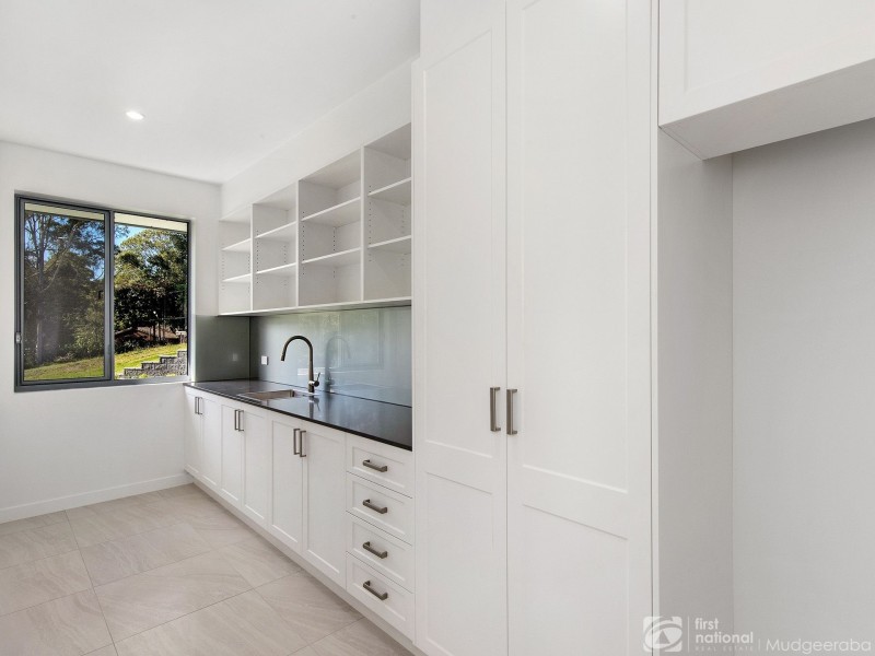 57b Bonogin Road, Mudgeeraba QLD 4213