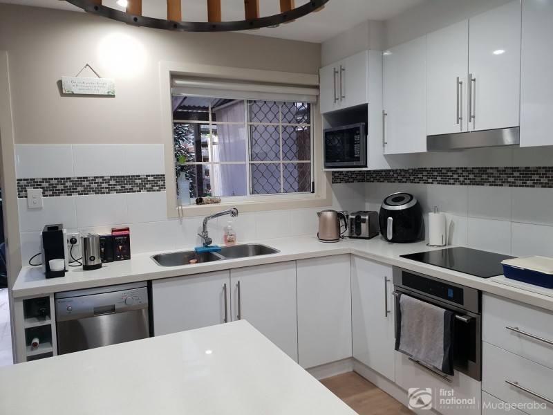 1/10 Cobai Drive, Mudgeeraba QLD 4213