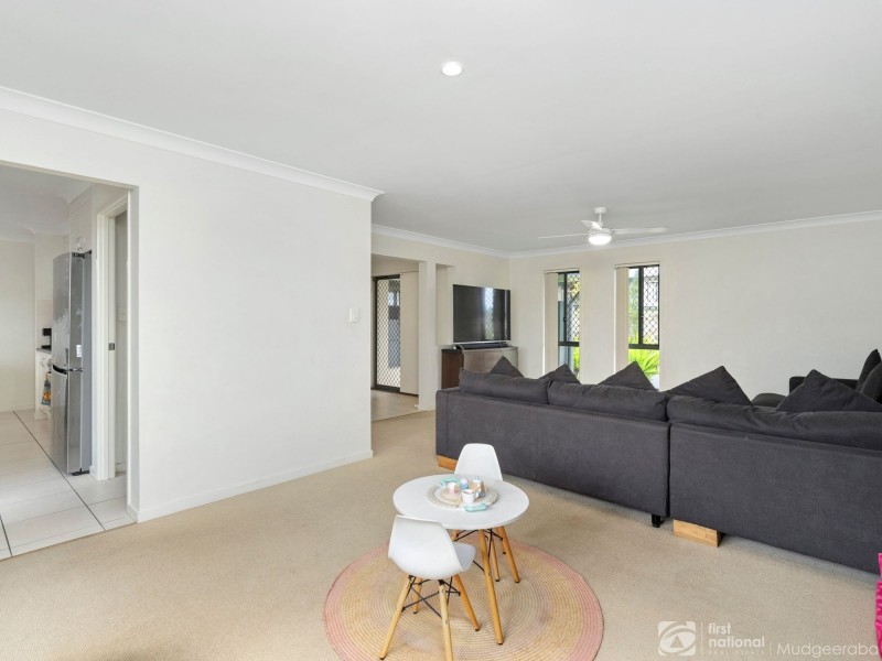 69 Buchanan Circuit, Oxenford QLD 4210
