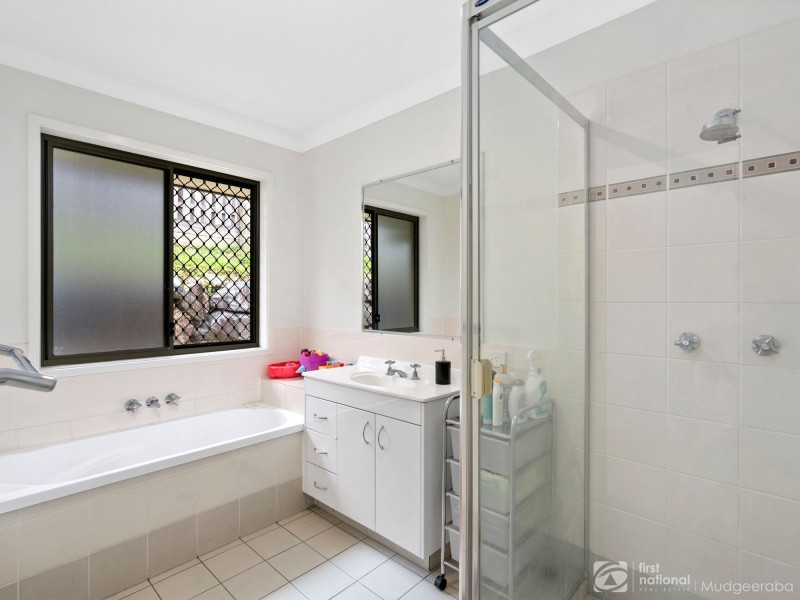 69 Buchanan Circuit, Oxenford QLD 4210