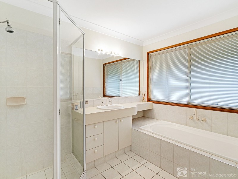 113 Chesterfield Drive, Bonogin QLD 4213