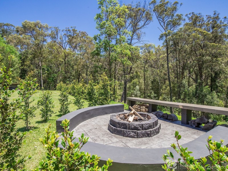 4 Narrabri Court, Gaven QLD 4211