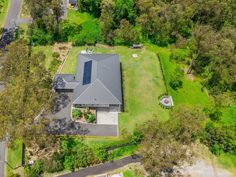 4 Narrabri Court, Gaven QLD 4211
