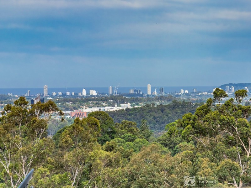 15 Duke Court, Tallai QLD 4213