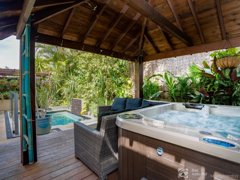 21 Port Peyra Crescent, Varsity Lakes QLD 4227