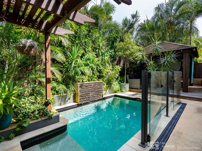 21 Port Peyra Crescent, Varsity Lakes QLD 4227