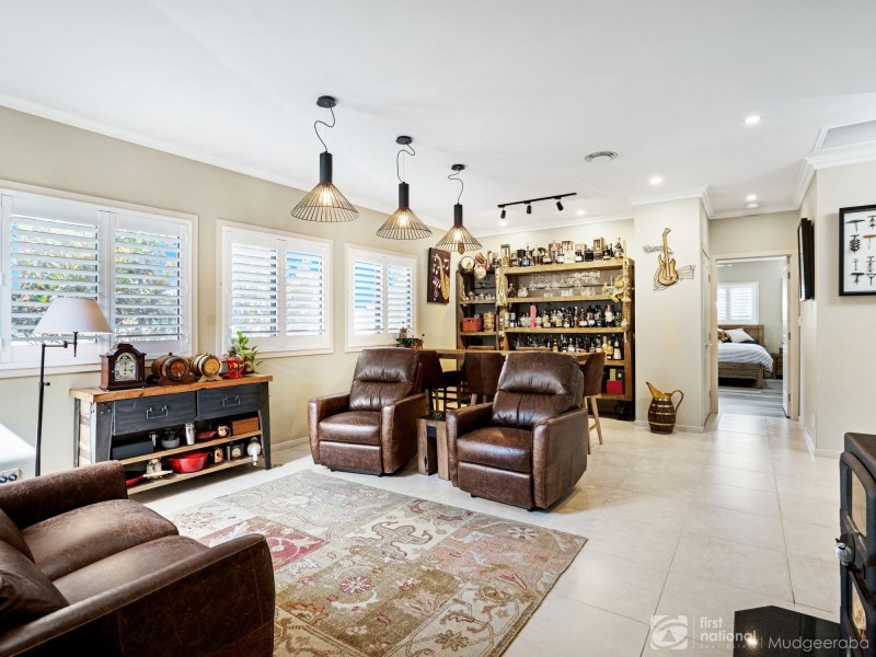 21 Port Peyra Crescent, Varsity Lakes QLD 4227