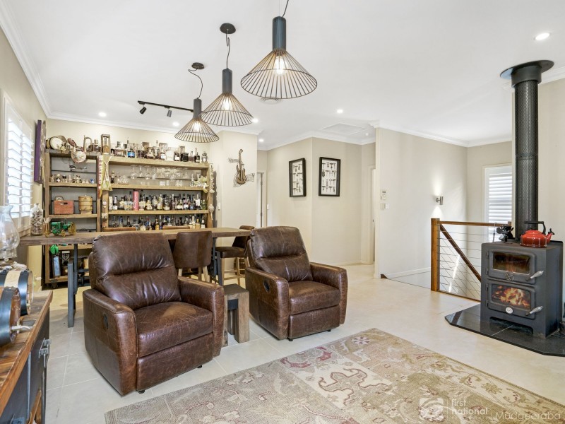 21 Port Peyra Crescent, Varsity Lakes QLD 4227