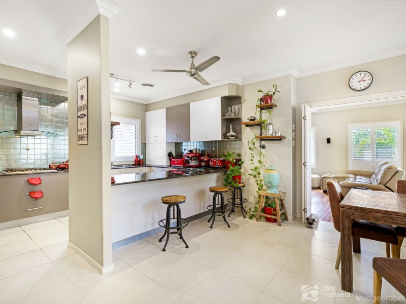 21 Port Peyra Crescent, Varsity Lakes QLD 4227