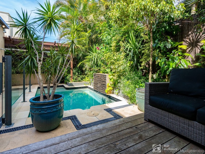 21 Port Peyra Crescent, Varsity Lakes QLD 4227
