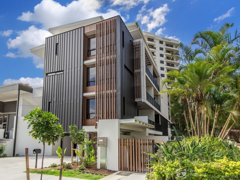 31 Aubrey Street, Surfers Paradise QLD 4217