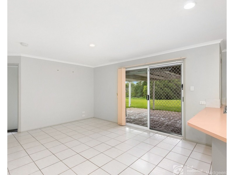 26 Renfrew Drive, Highland Park QLD 4211