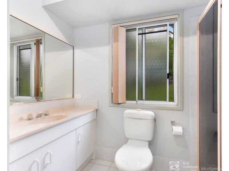 26 Renfrew Drive, Highland Park QLD 4211