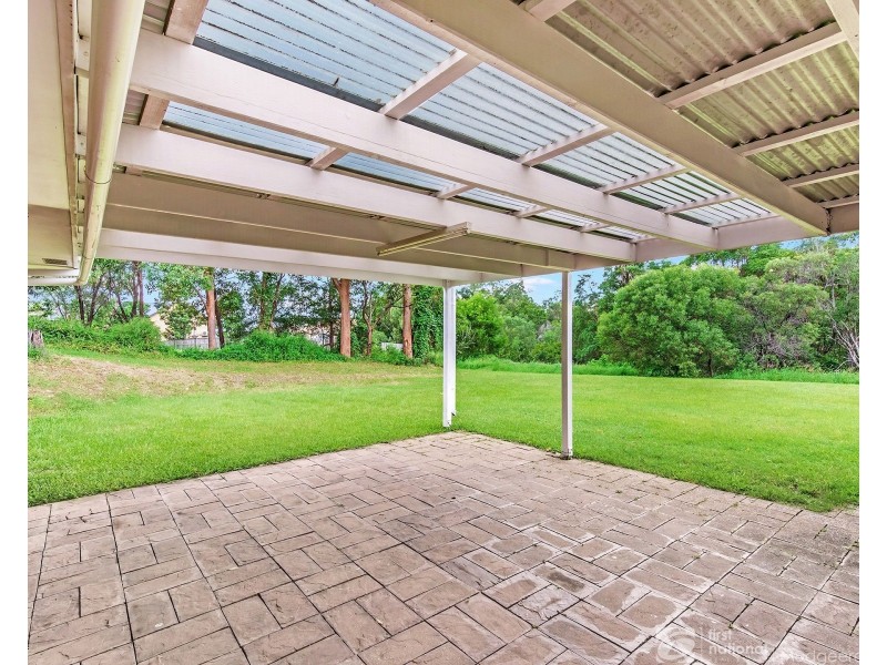 26 Renfrew Drive, Highland Park QLD 4211