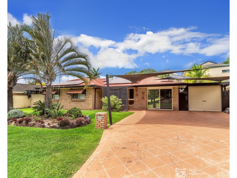 8 Douma Drive, Mudgeeraba QLD 4213