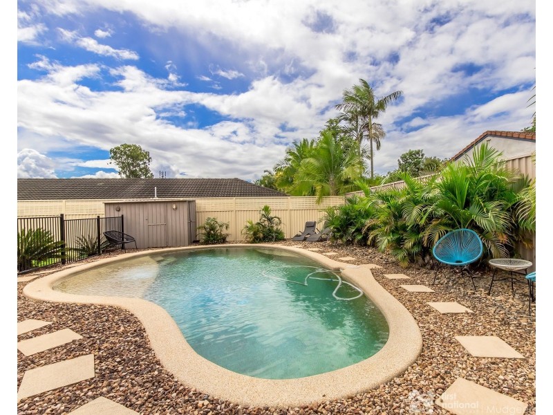 8 Douma Drive, Mudgeeraba QLD 4213