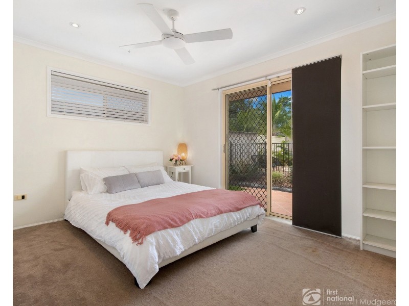 8 Douma Drive, Mudgeeraba QLD 4213