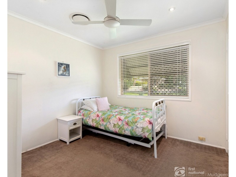 8 Douma Drive, Mudgeeraba QLD 4213