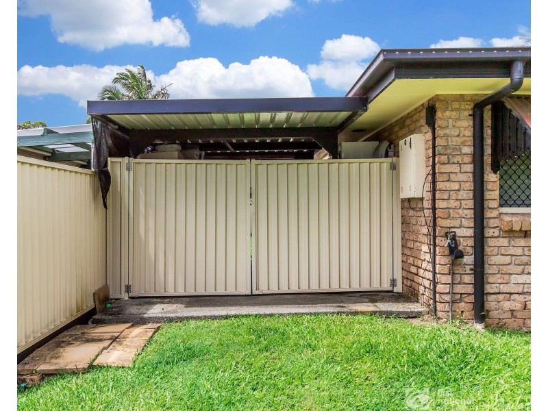 8 Douma Drive, Mudgeeraba QLD 4213