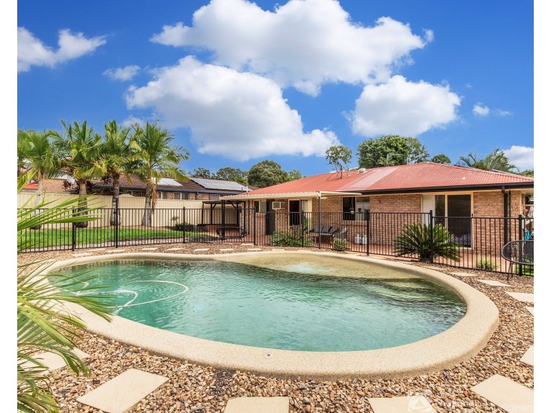 8 Douma Drive, Mudgeeraba QLD 4213