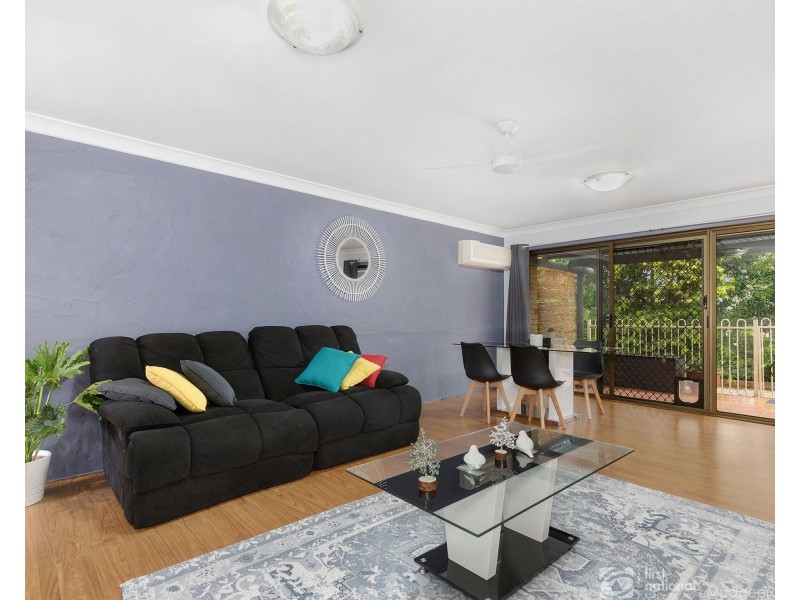 10/5 Balfour Crescent, Highland Park QLD 4211