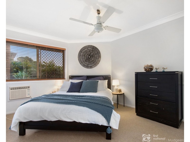 10/5 Balfour Crescent, Highland Park QLD 4211
